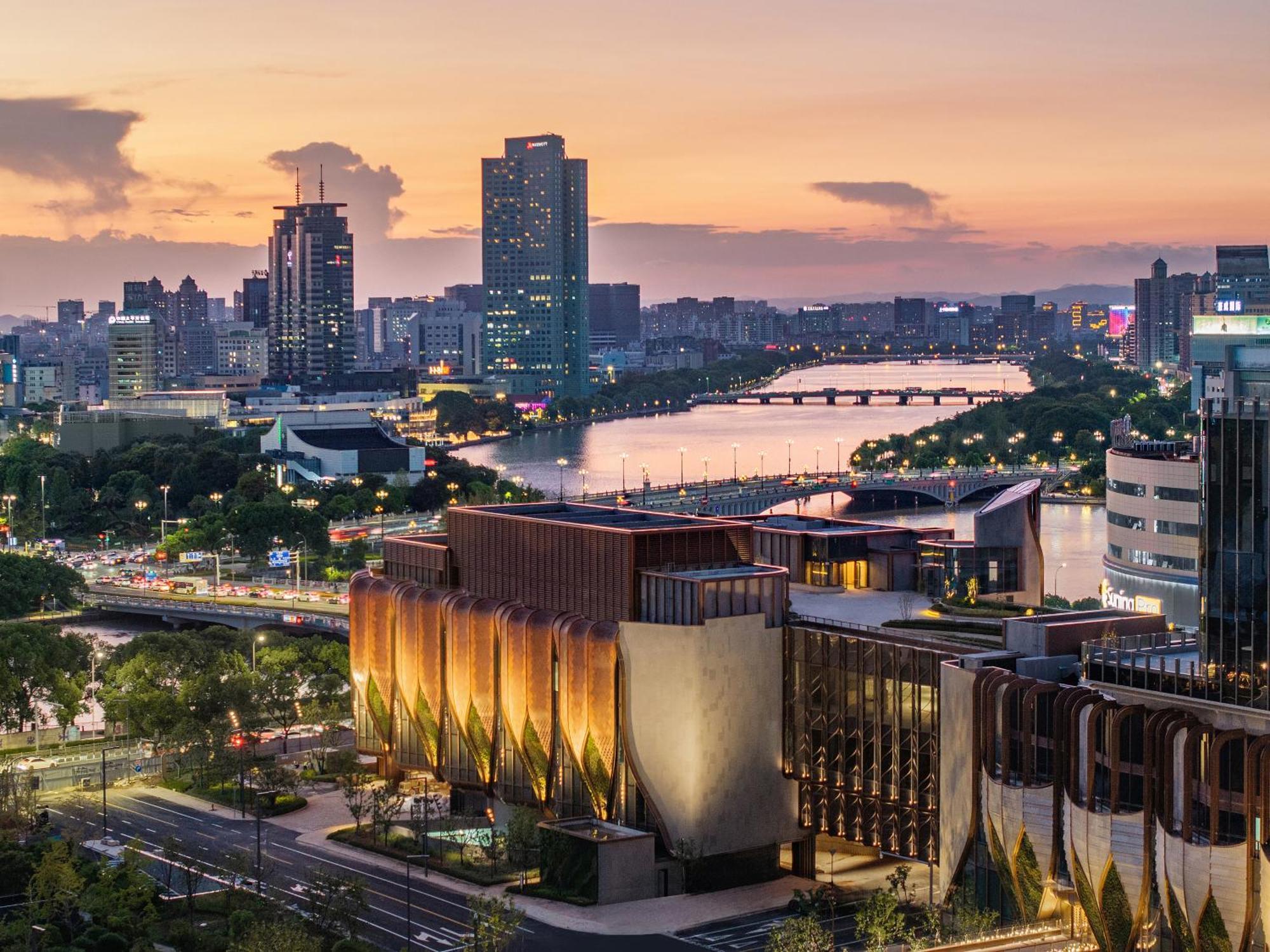 Shangri-La Ningbo - The Three Rivers Intersection Otel Dış mekan fotoğraf