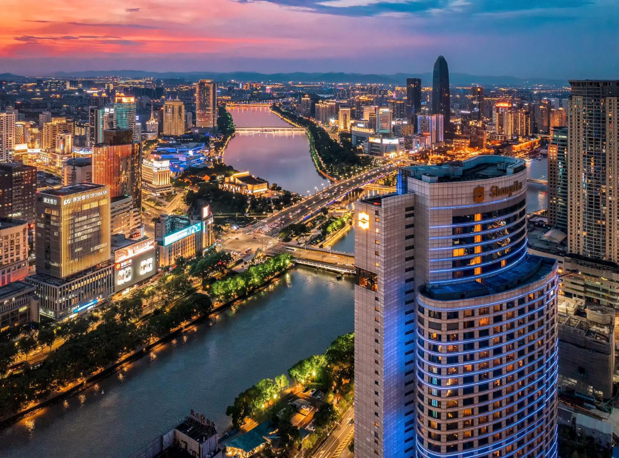 Shangri-La Ningbo - The Three Rivers Intersection Otel Dış mekan fotoğraf